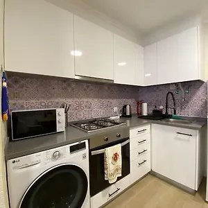  Apartamento Artistic Digital Getaway - Patio & Great Location!