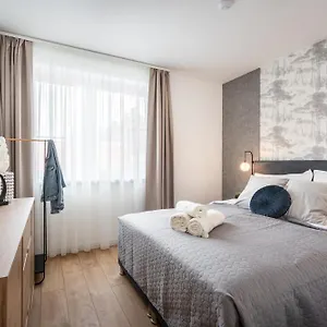 the-rose-garden-apartments.inbudapesthotels.com/